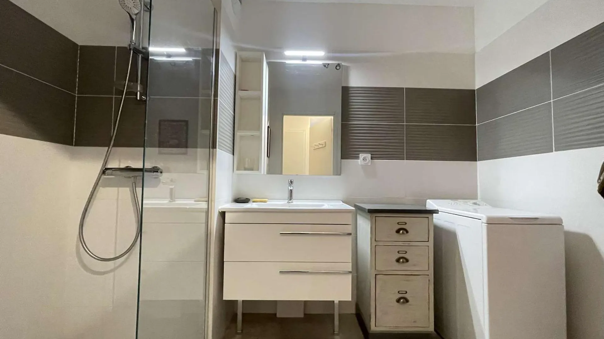 شقة Charmant 2P Climatise Avec Terrasse Et Jardin, Centre-Ville Le Lavandou - Fr-1-308-187 فرنسا